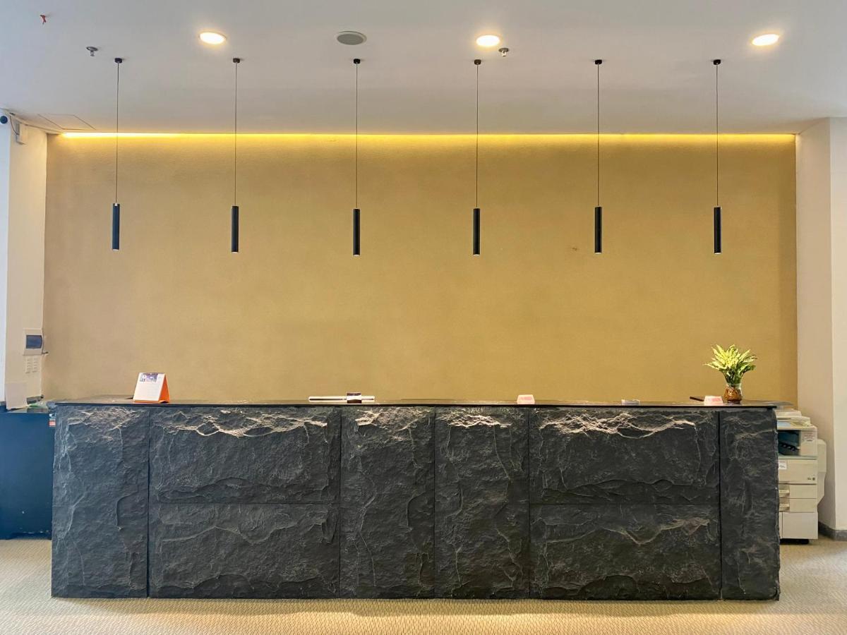 The Arrivals - Cozy Hotel - Pool & Skybar - Sgcenter Hô Chi Minh-Ville Extérieur photo